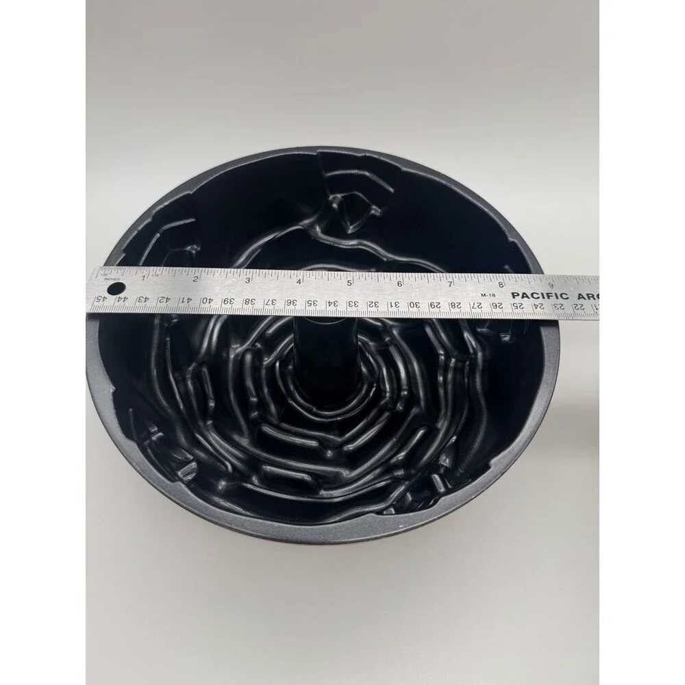 Nordic Ware Rose Bundt Pan Red Cast Aluminum 10 Cup Nonstick Cake Mold USA 9